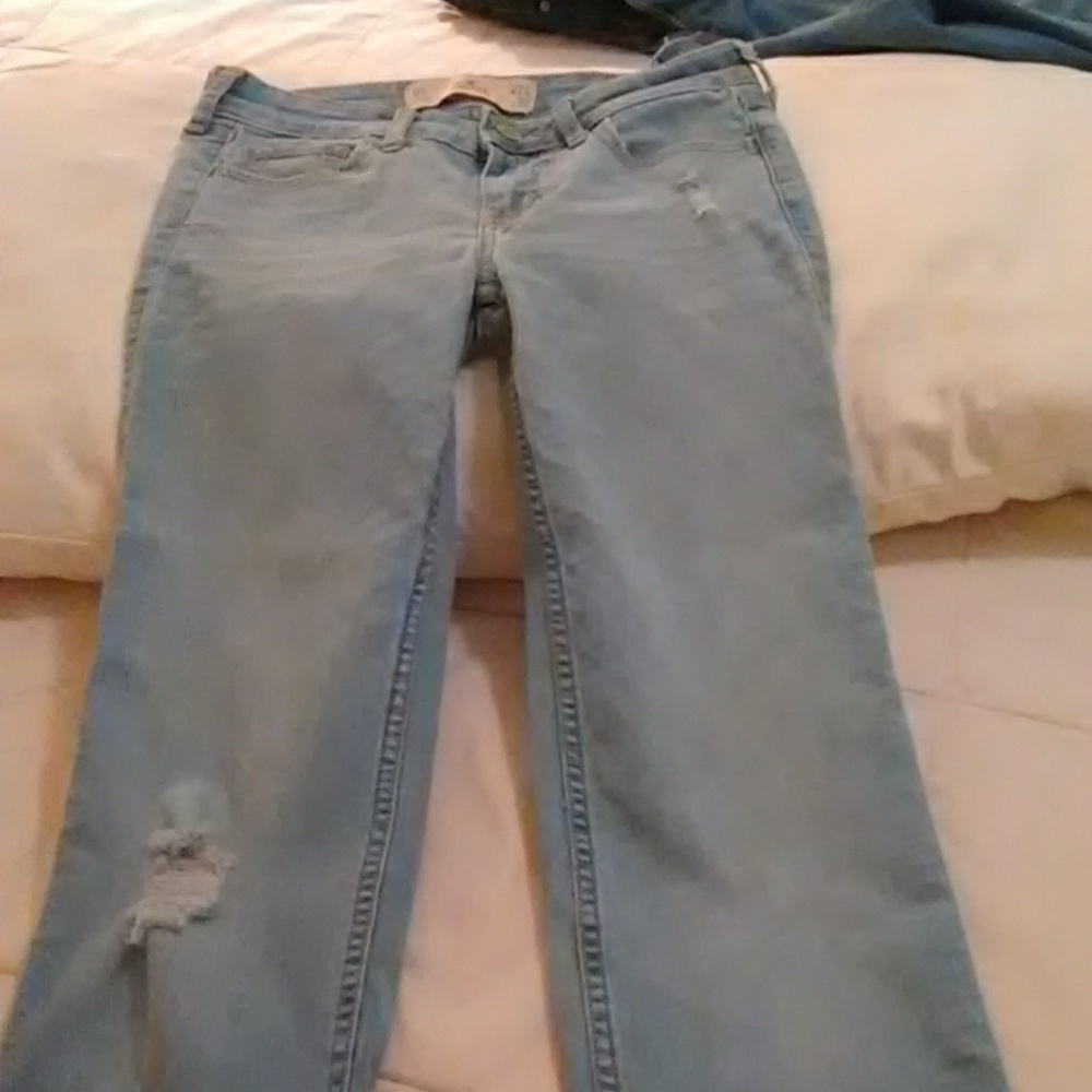 Hollister Distressed Light Wash Skinny Jeans